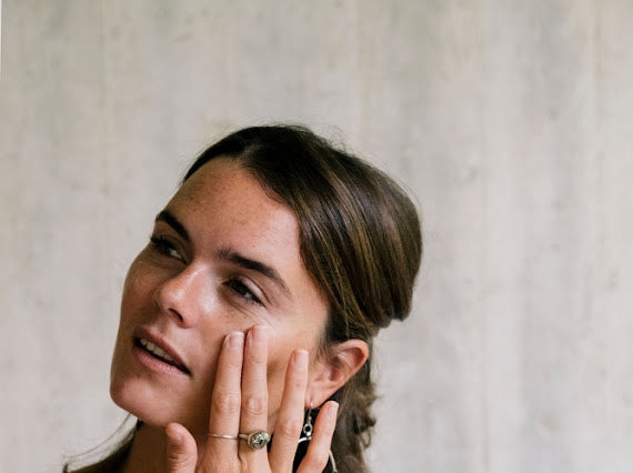 Lightweight White Tea Cream CRÈME LÉGÈRE THÉ BLANC Tube