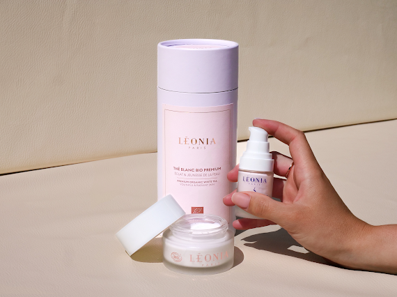 White Tea Eye Cream CONTOUR DES YEUX THÉ BLANC