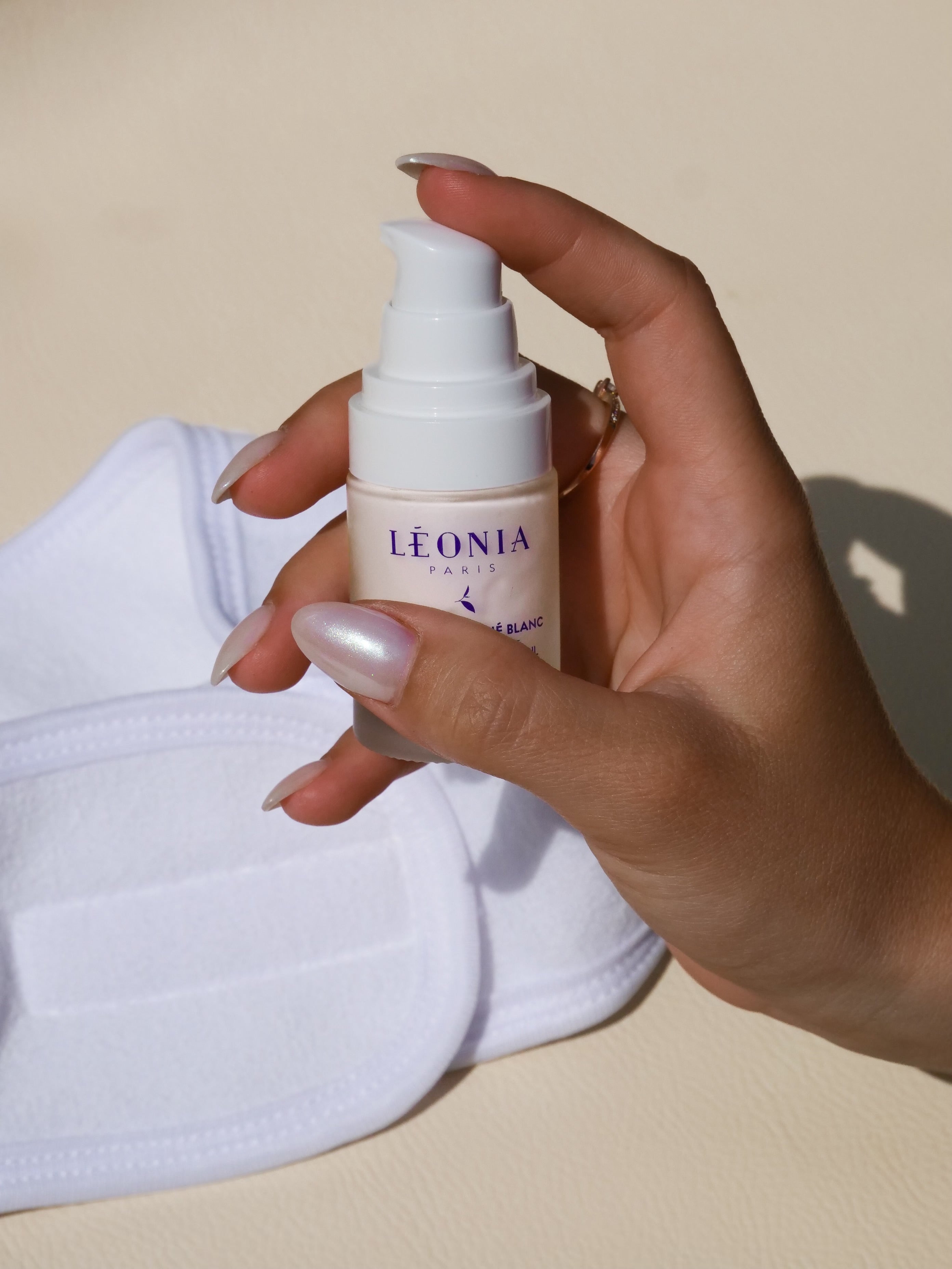 White Tea Eye Cream CONTOUR DES YEUX THÉ BLANC