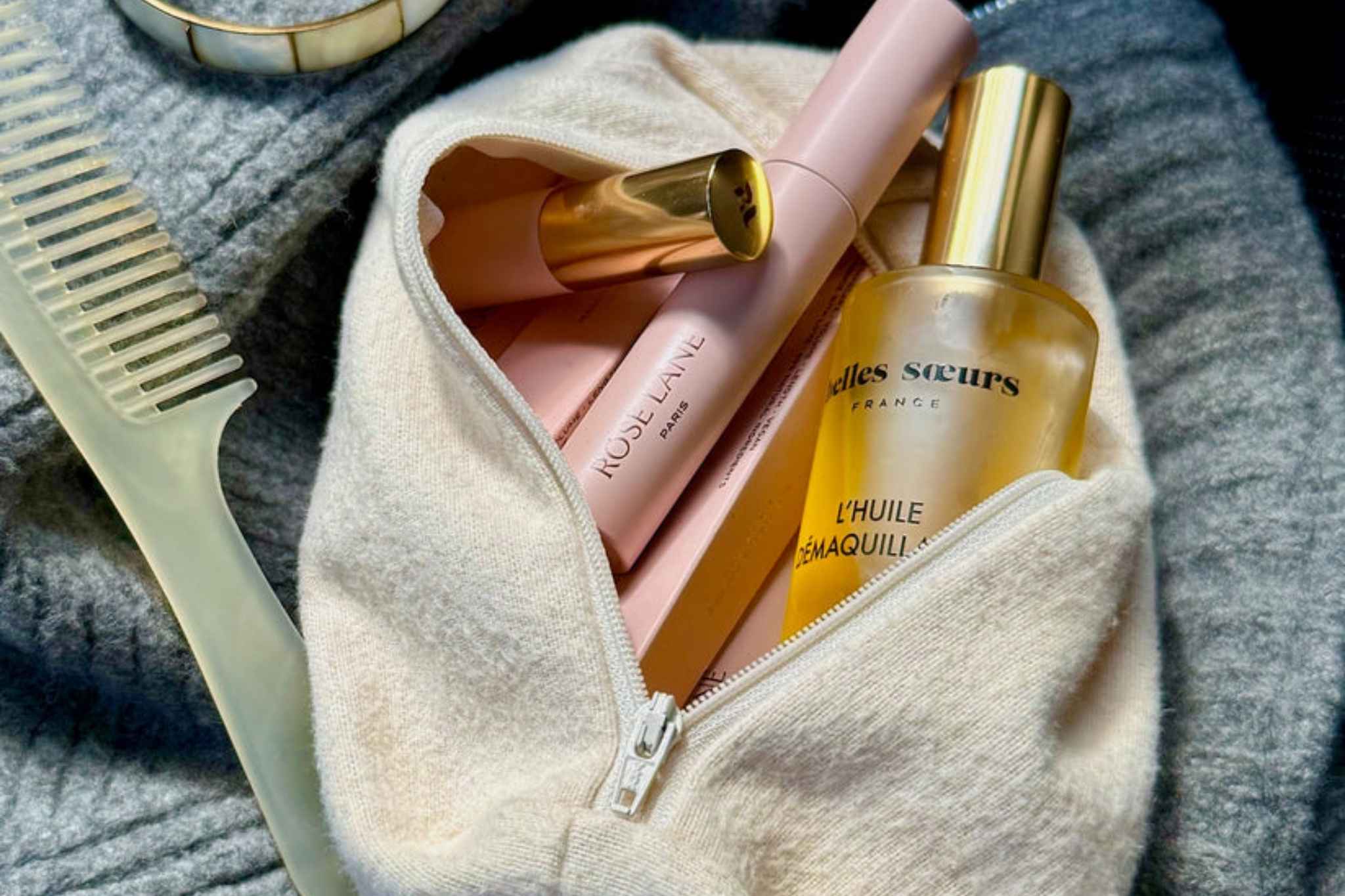 Natural French make-up