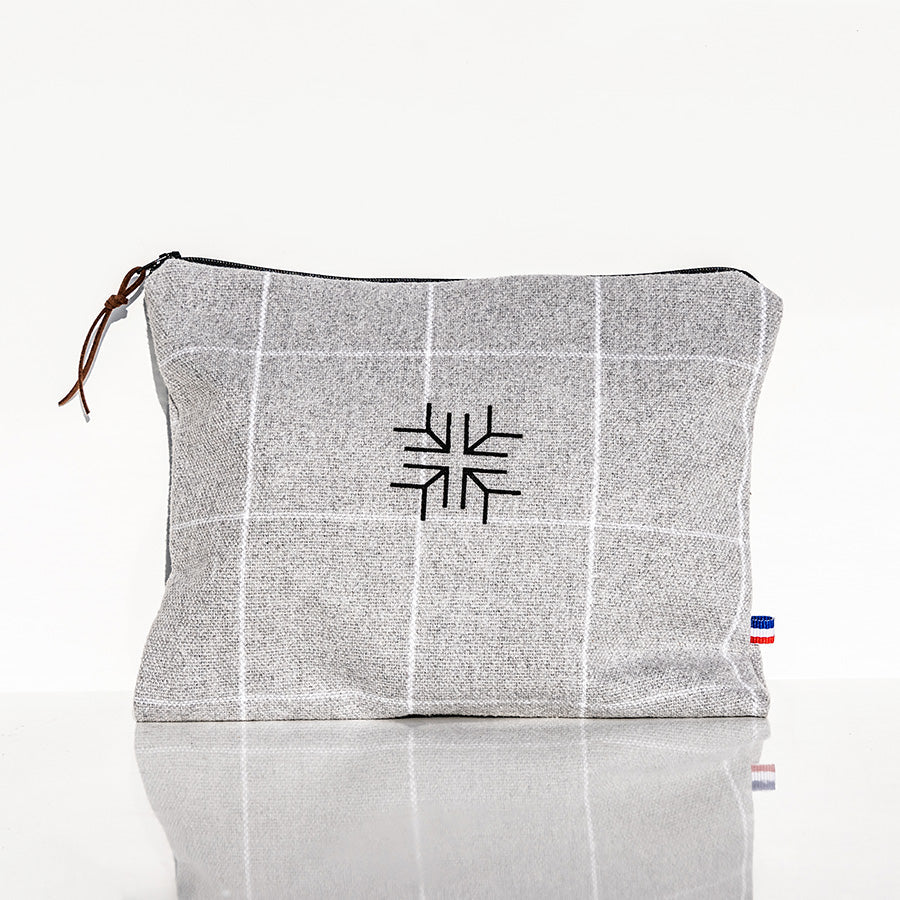 Snö Eternelle Signature Cosmetic Bag